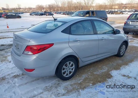 2013 Hyundai Accent Gls z USA, uszkodzony, nr VIN KMHCT4AE0DU460310